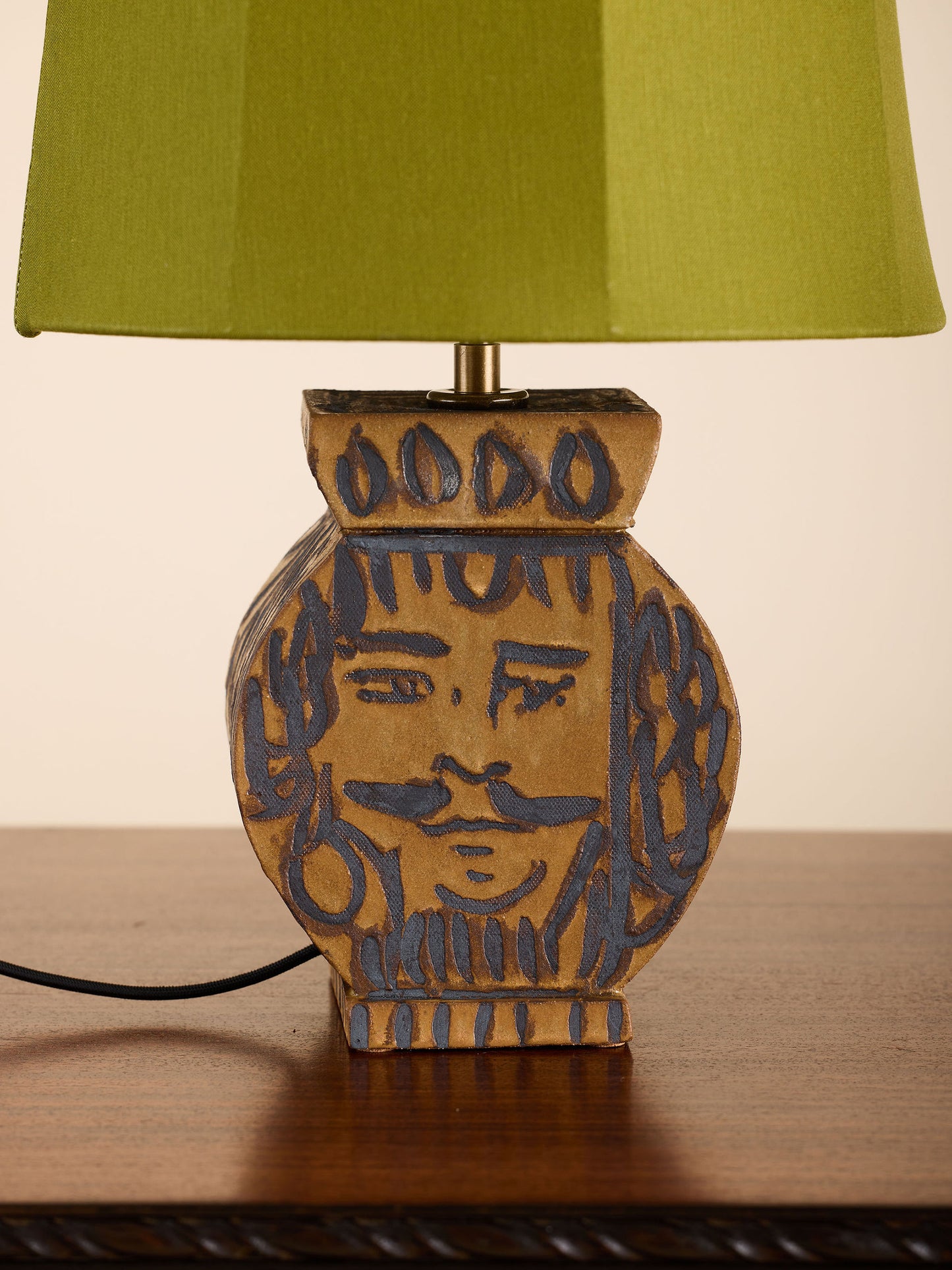 Uomo Table Lamp