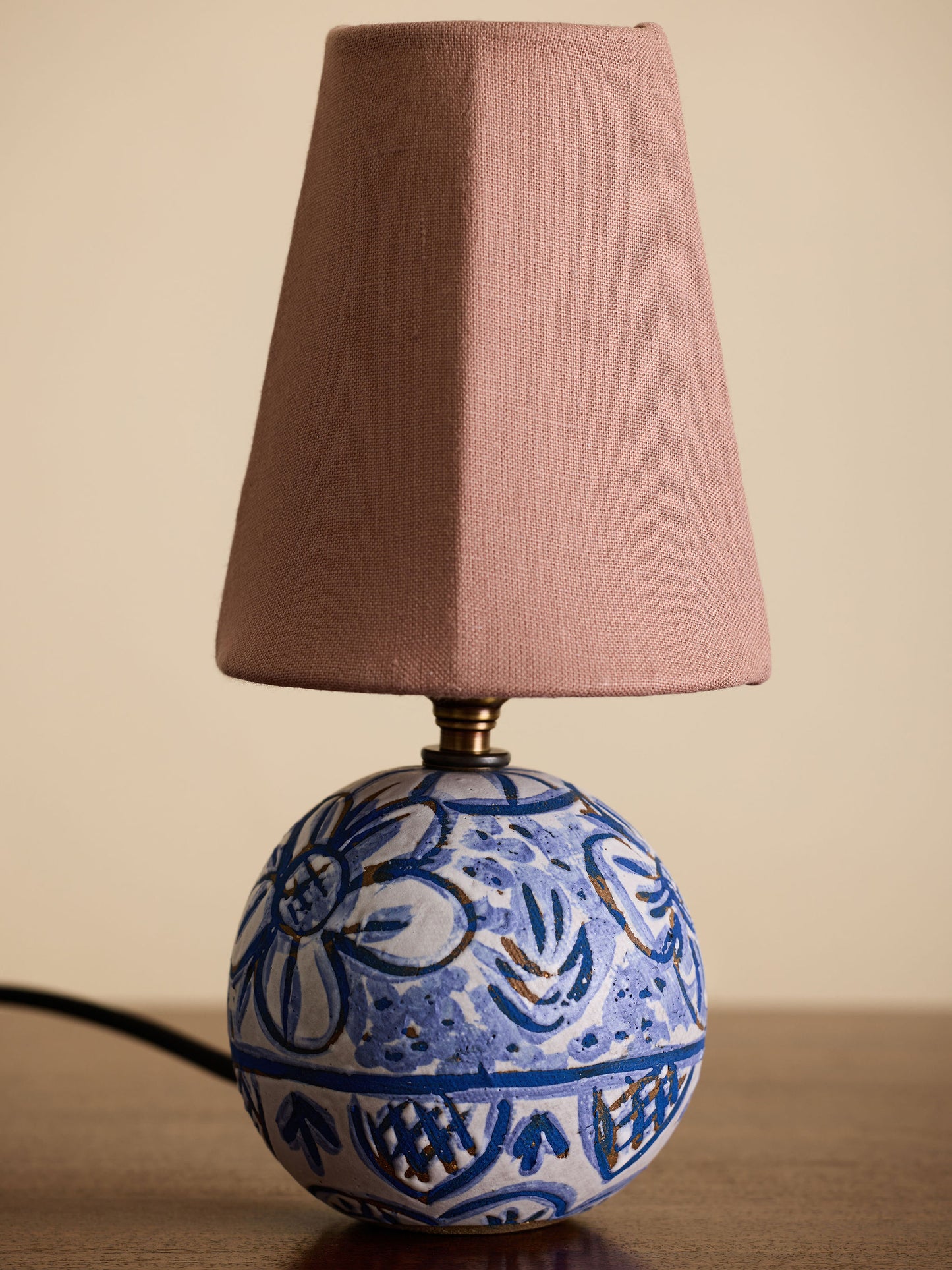 Perla Table Lamp
